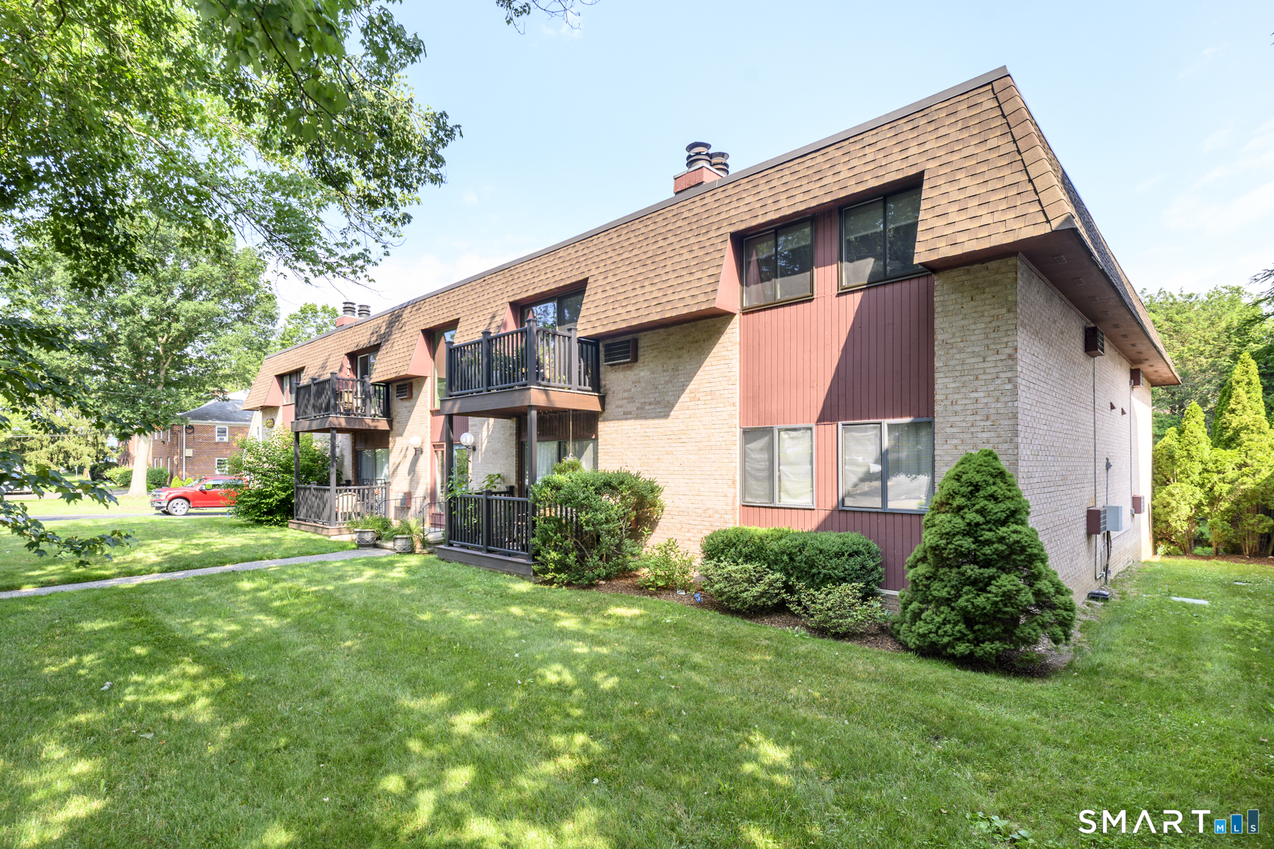 76 Maple Tree Avenue Stamford CT 06906