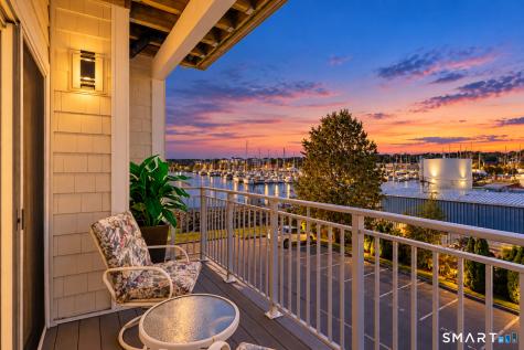 400 Bank Street New London CT 06320