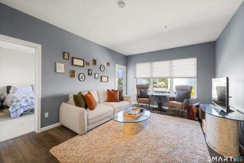 400 Bank Street New London CT 06320