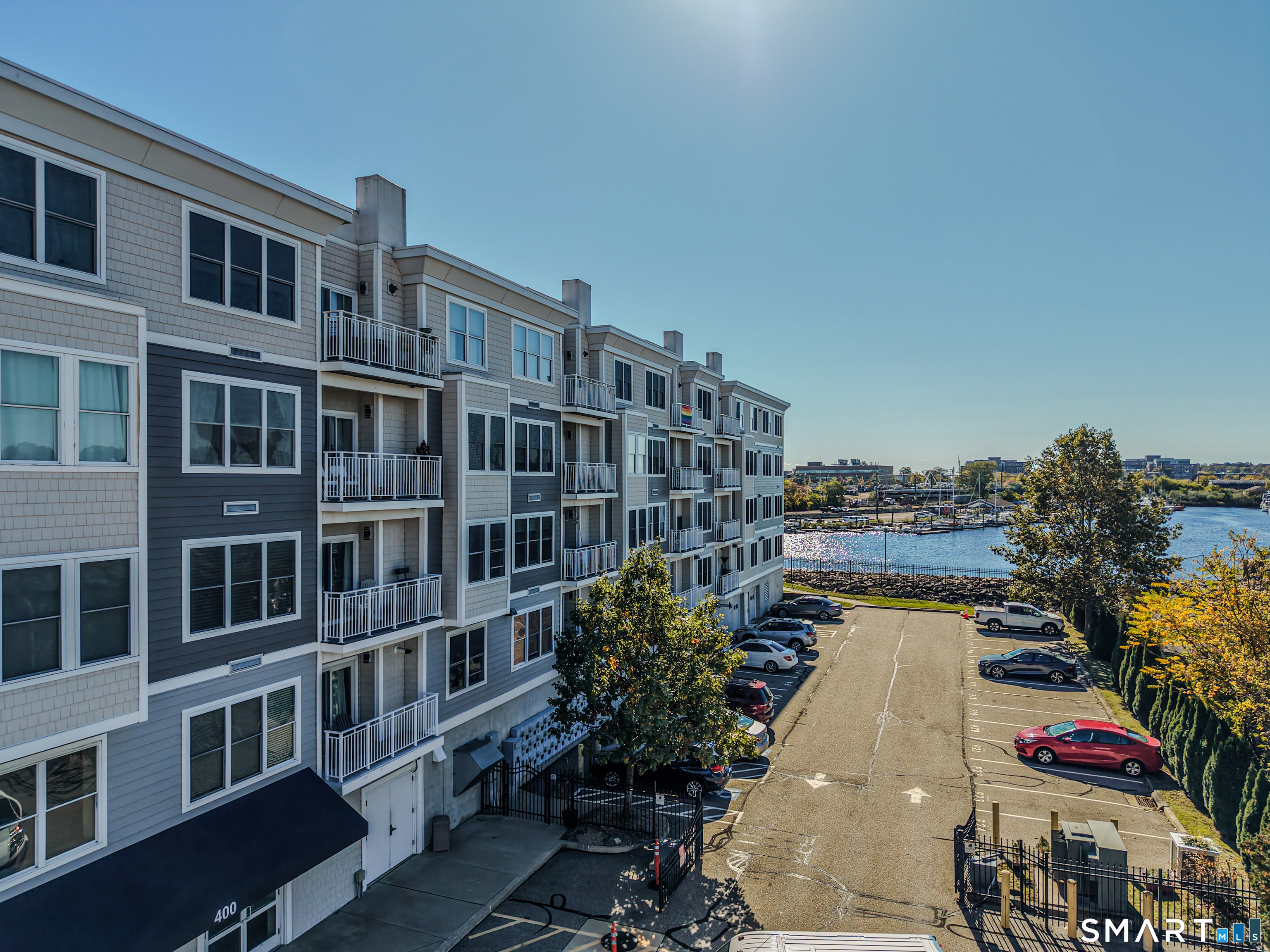 400 Bank Street New London CT 06320