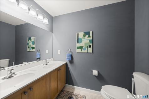 400 Bank Street New London CT 06320