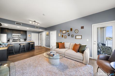 400 Bank Street New London CT 06320