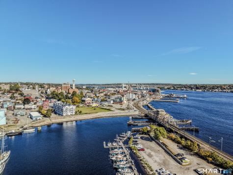 400 Bank Street New London CT 06320
