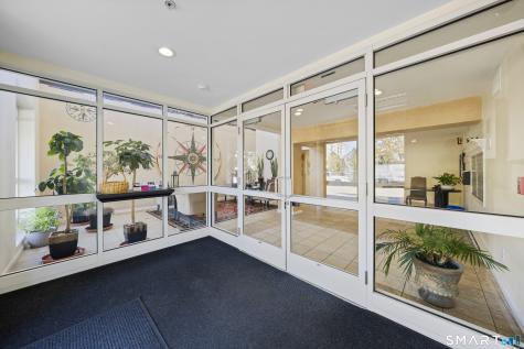 400 Bank Street New London CT 06320