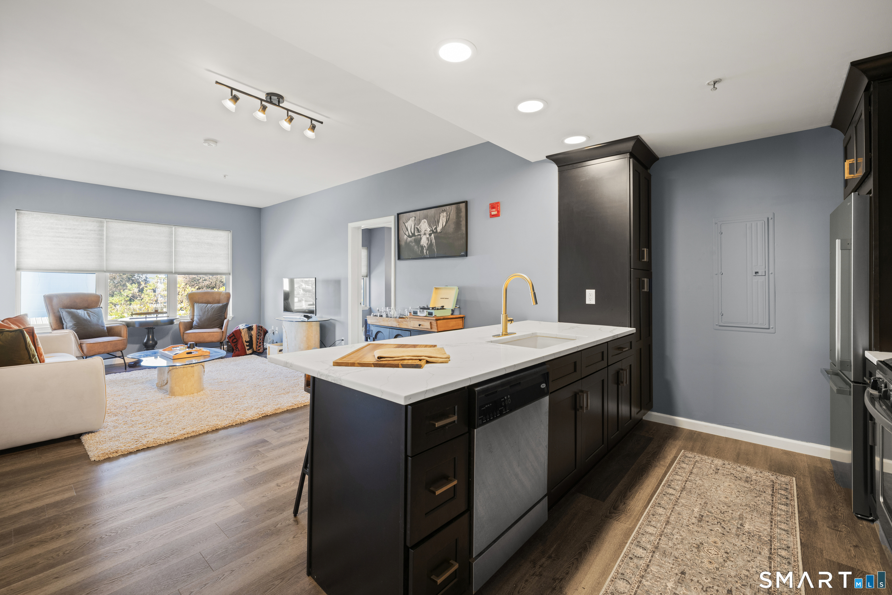 400 Bank Street New London CT 06320
