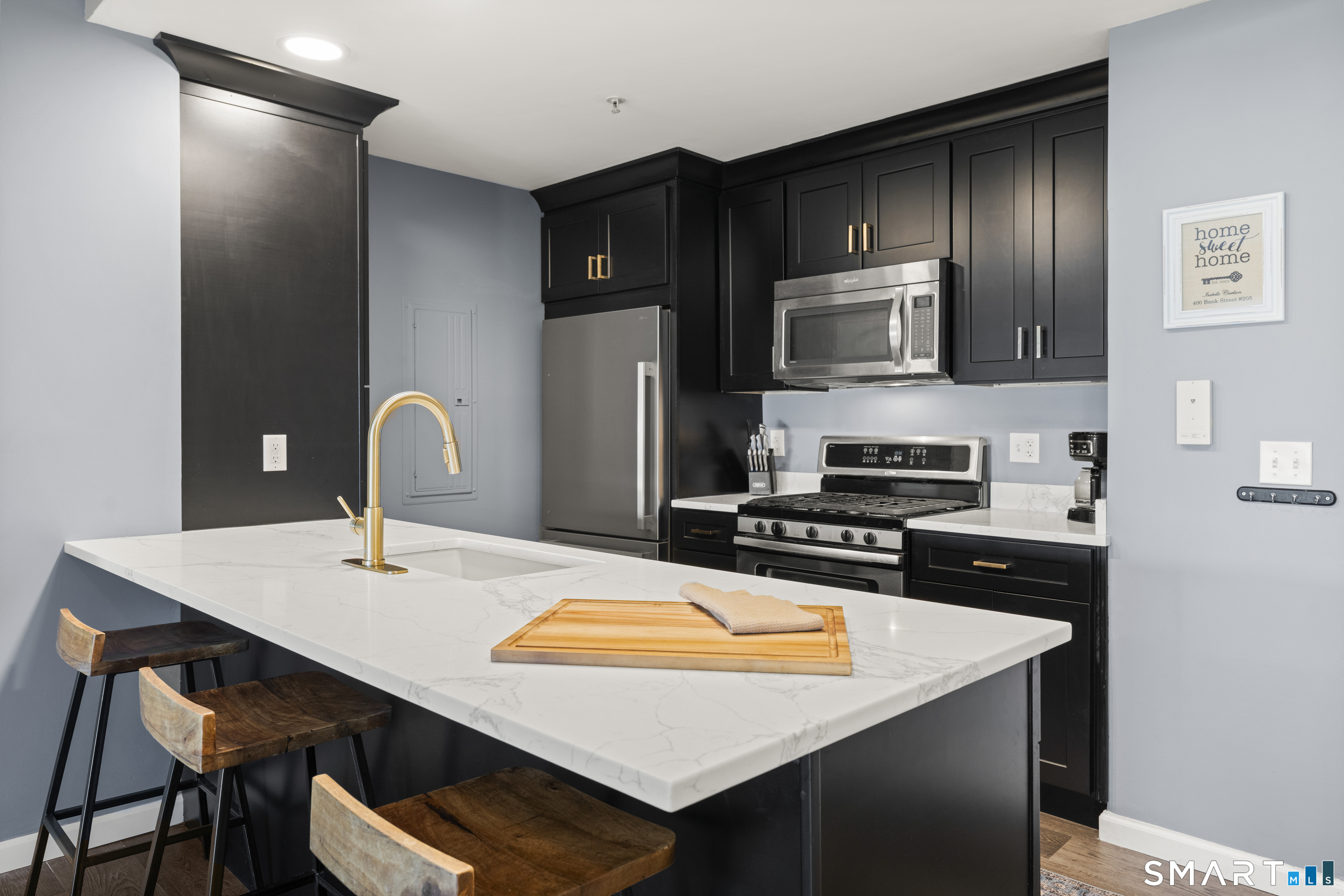400 Bank Street New London CT 06320