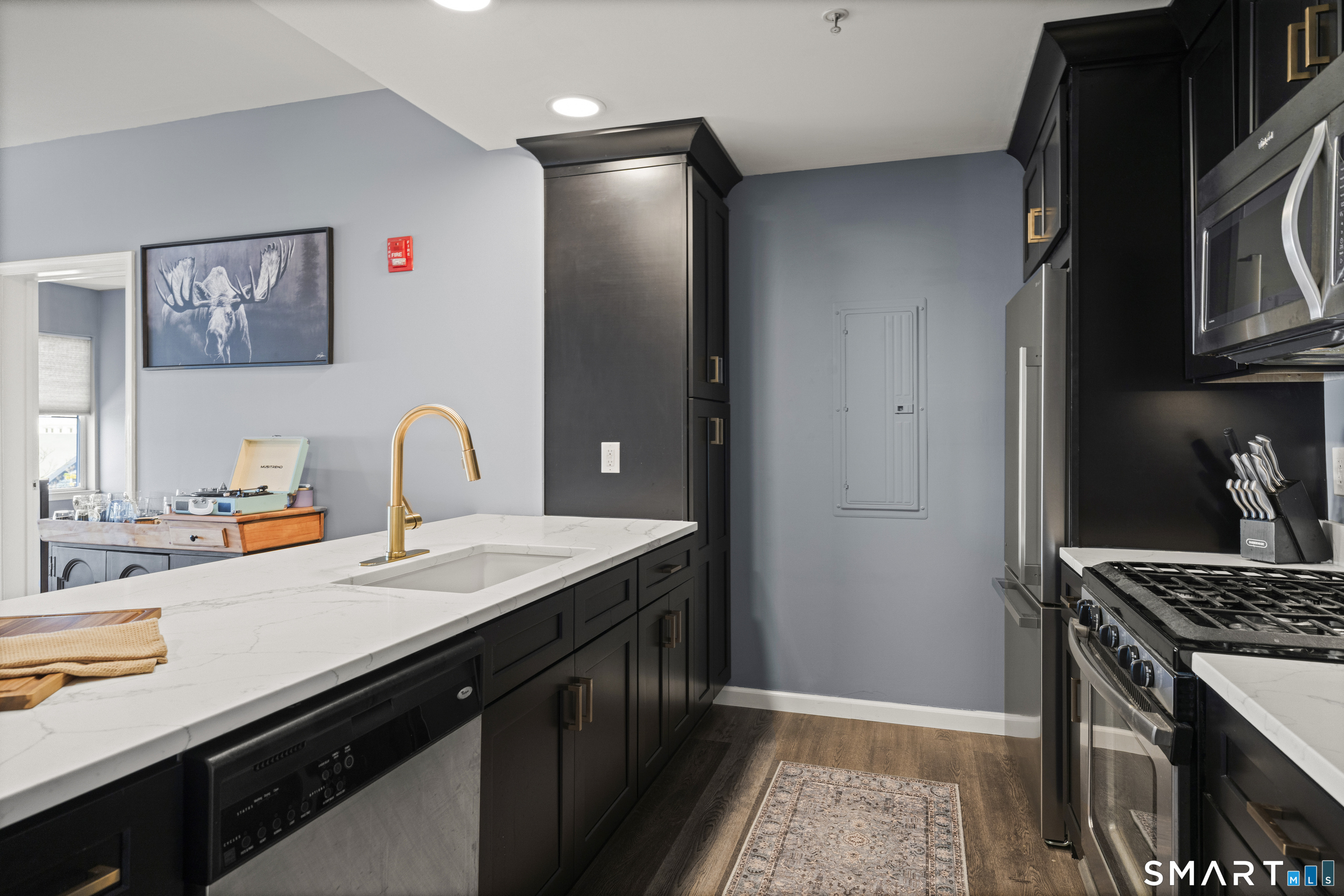 400 Bank Street New London CT 06320