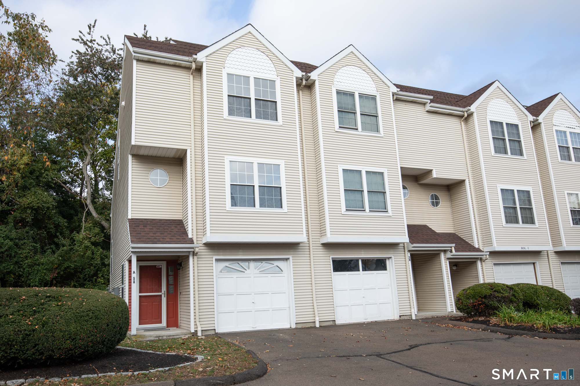 2390 State Street Hamden CT 06517
