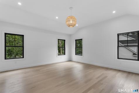 95 Oronoque Hills Road Stratford CT 06614