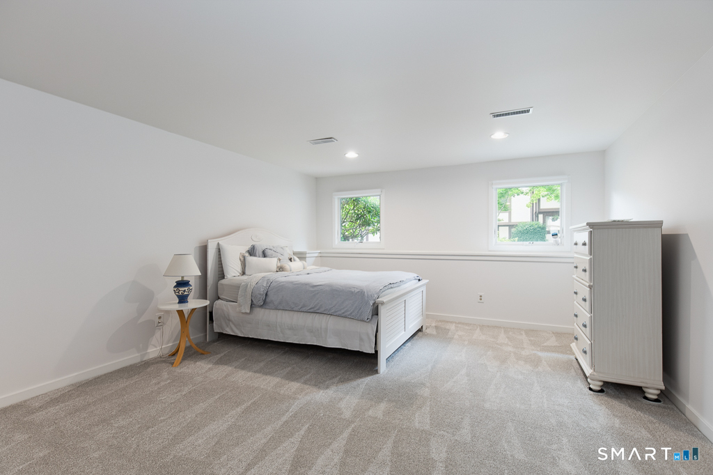 690 Forest Road West Haven CT 06516