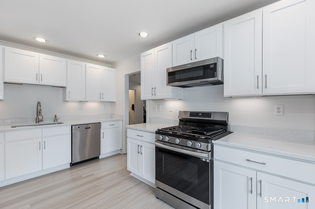 690 Forest Road West Haven CT 06516
