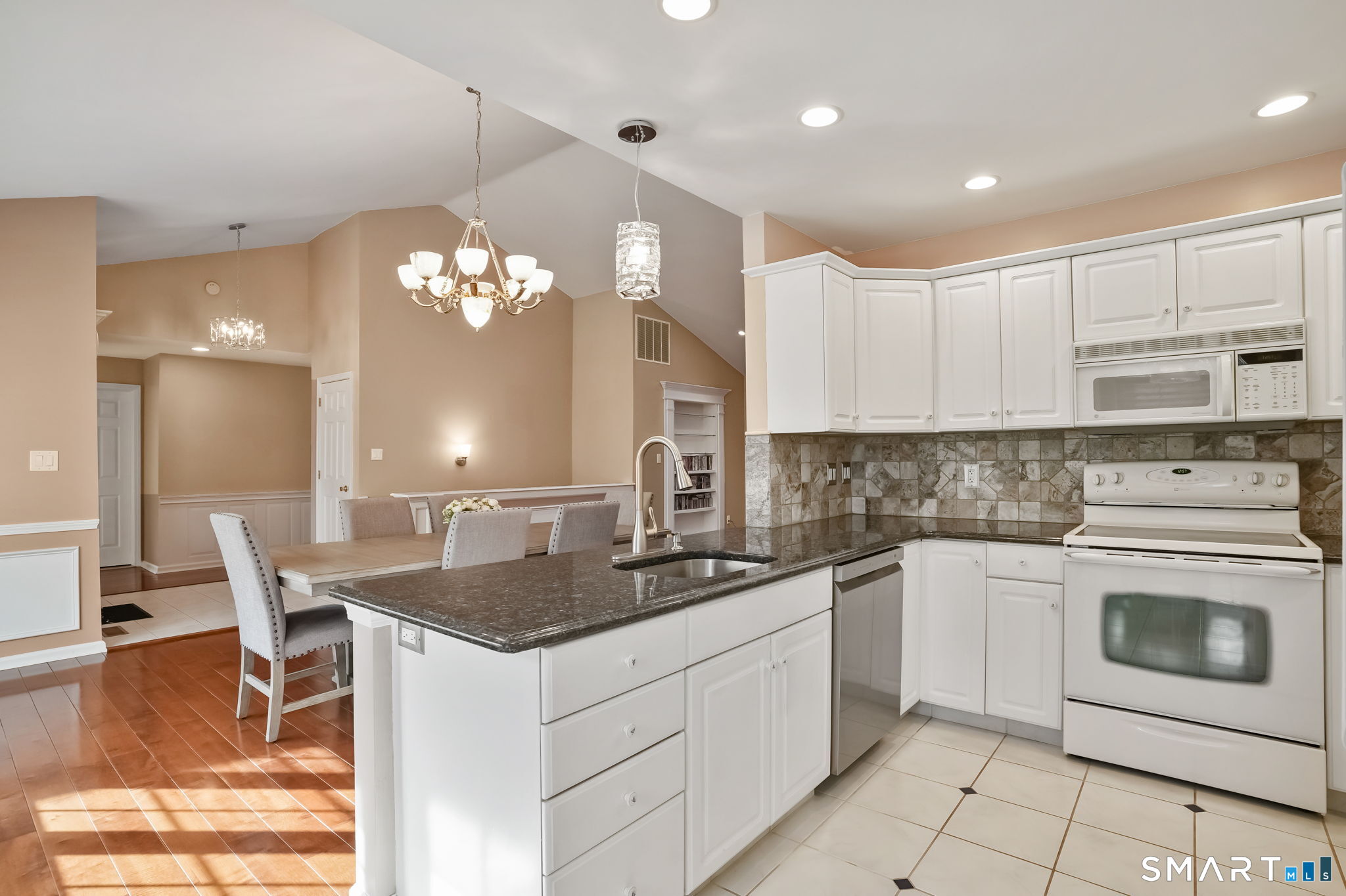 447 Fisher Court Shelton CT 06484