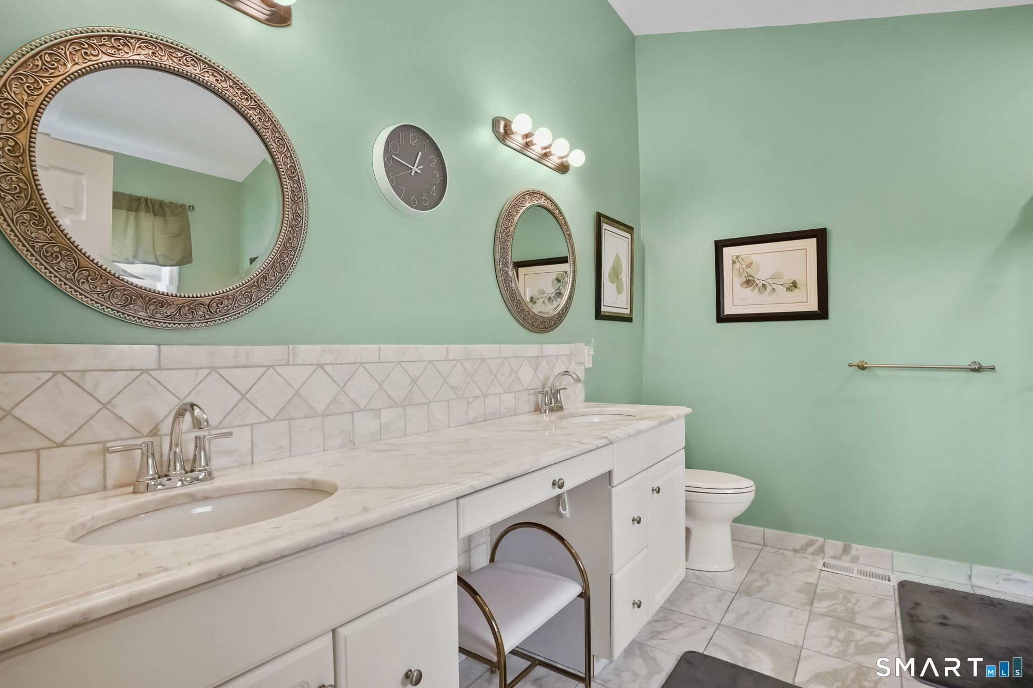 447 Fisher Court Shelton CT 06484