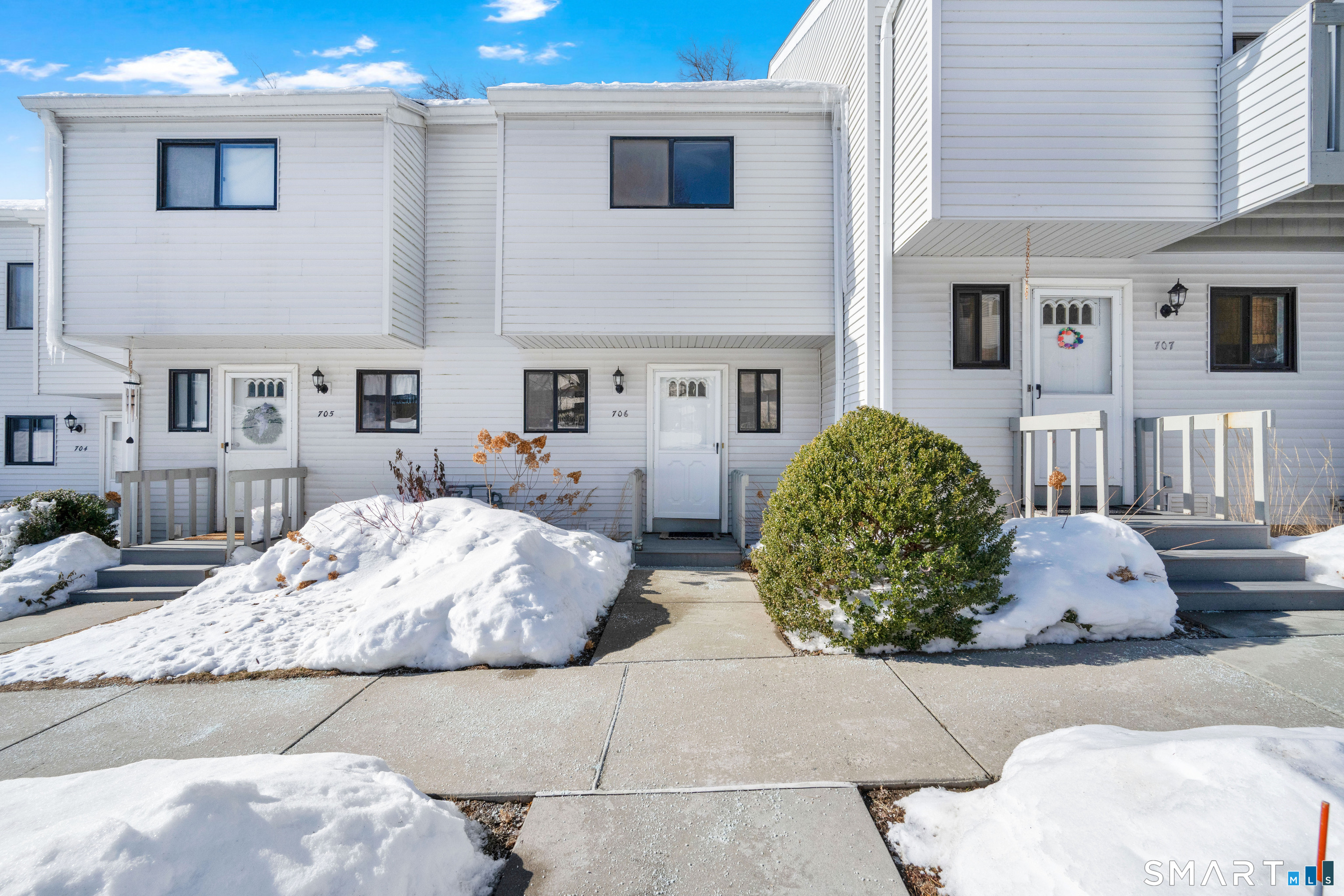 706 Timber Lane Canton CT 06019