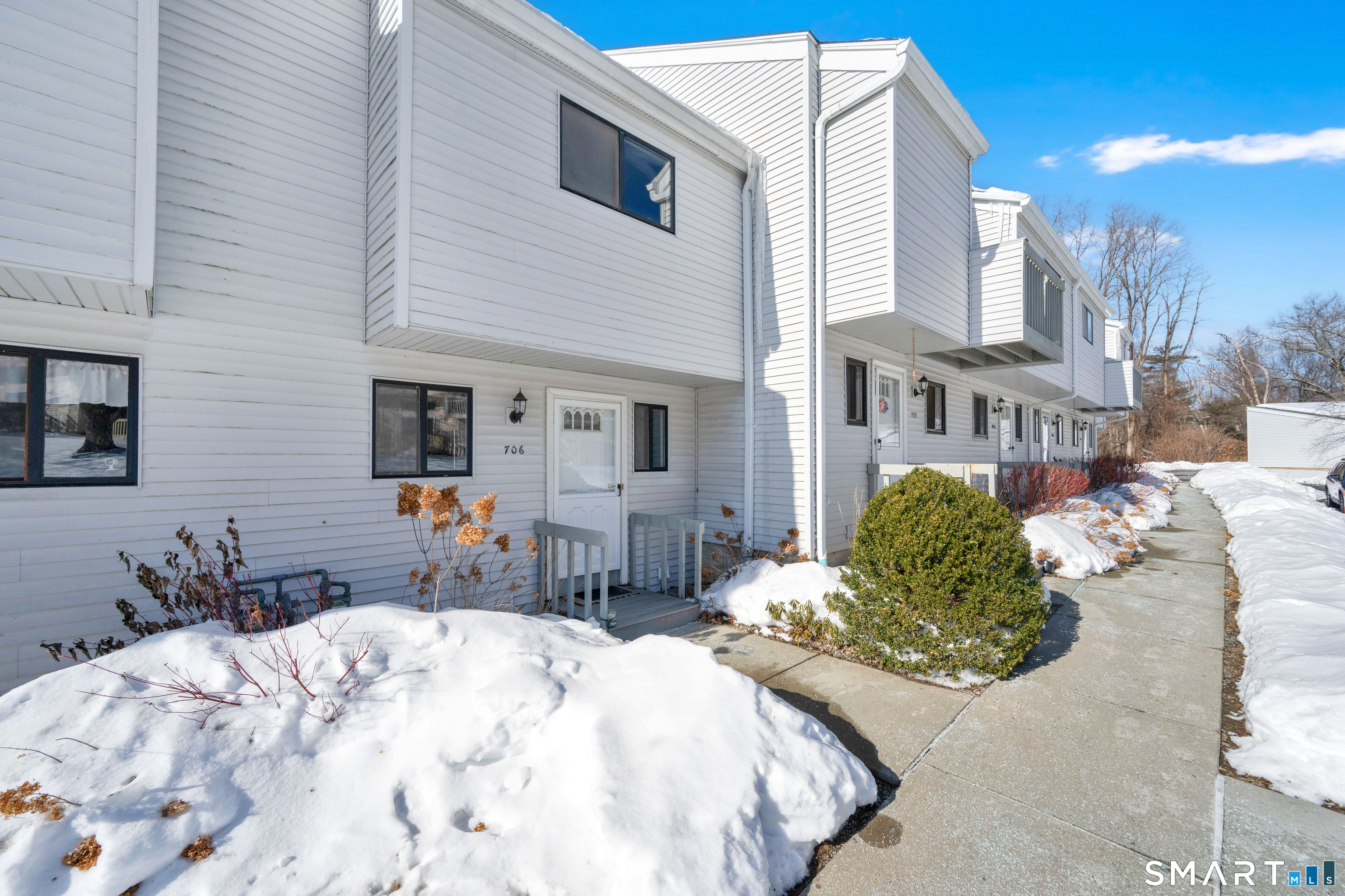 706 Timber Lane Canton CT 06019