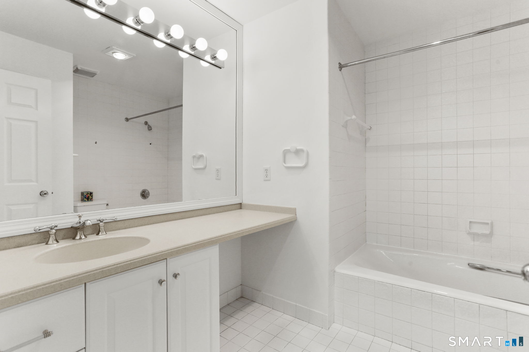 203 Lansdowne Westport CT 06880