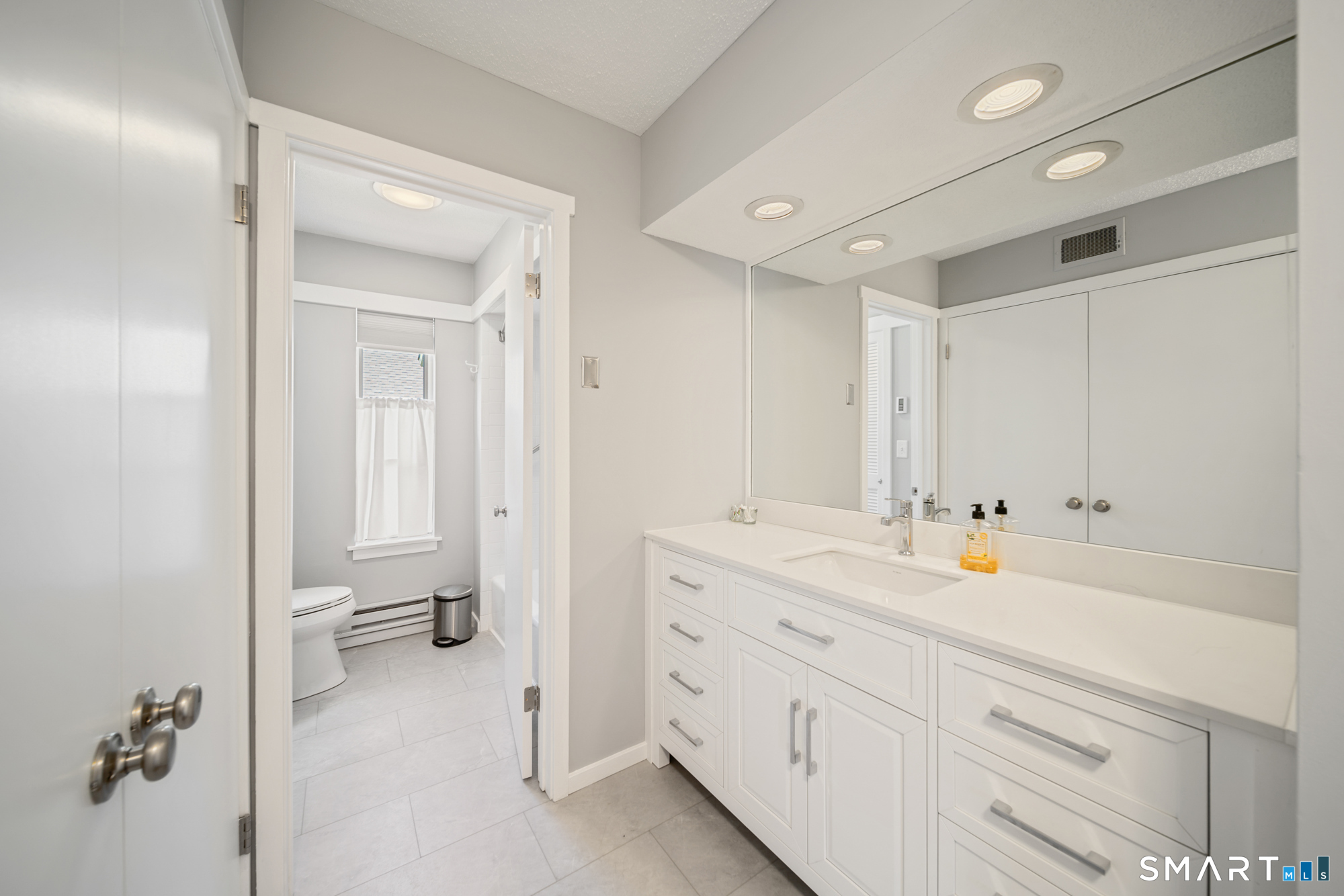 28 Heritage Circle Southbury CT 06488
