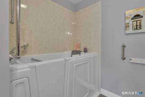 10 Main Street Berlin CT 06037