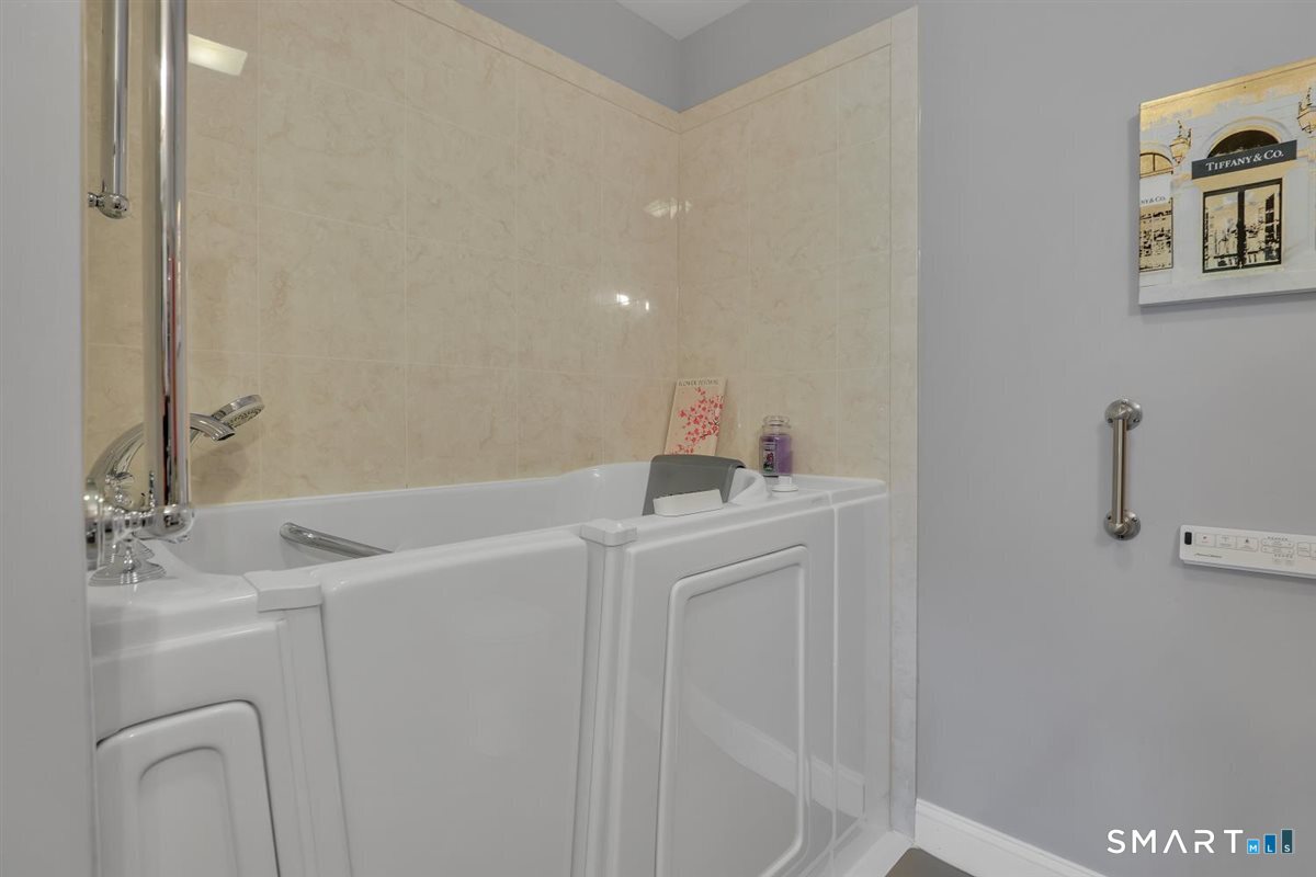 10 Main Street Berlin CT 06037