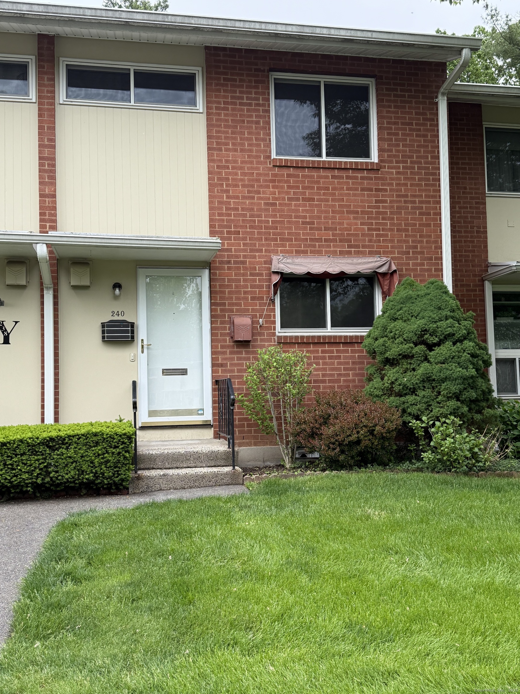 240 Centerbrook Road Hamden CT 06518