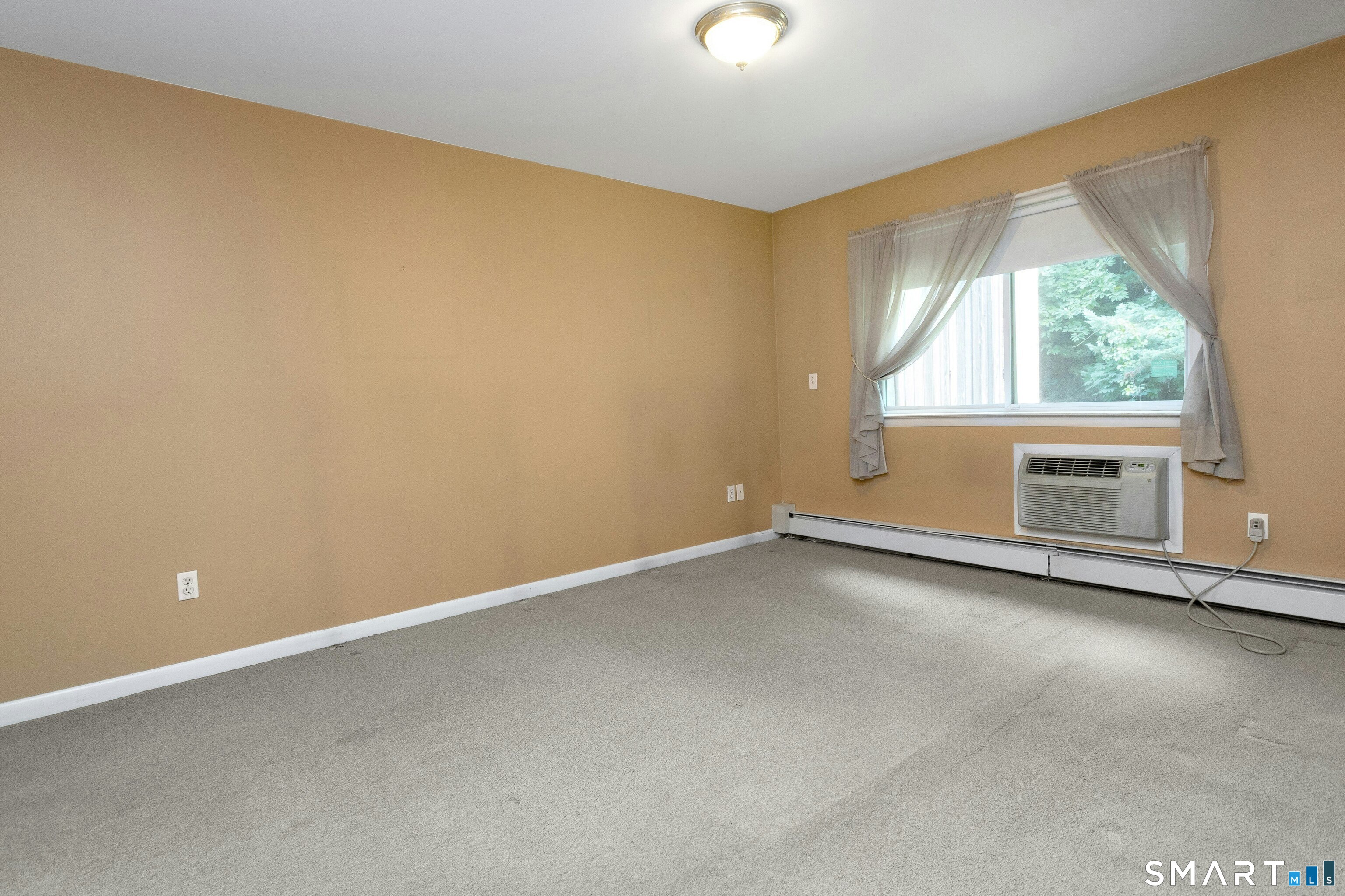 333 Vincellette Street Bridgeport CT 06606