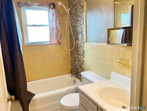 364 Main Street East Haven CT 06512
