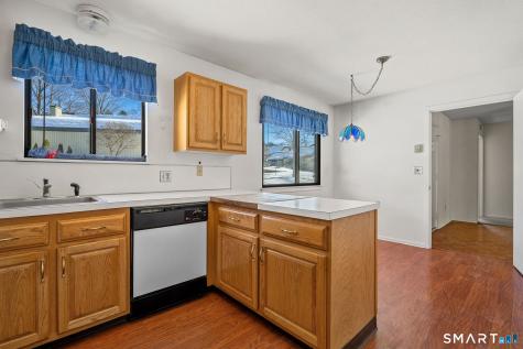 915 Heritage Village Southbury CT 06488