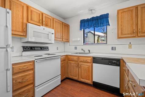 915 Heritage Village Southbury CT 06488