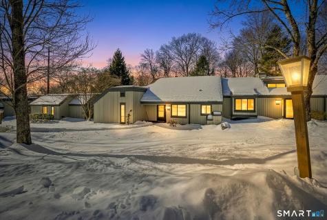 915 Heritage Village Southbury CT 06488