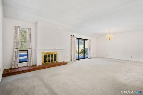 915 Heritage Village Southbury CT 06488