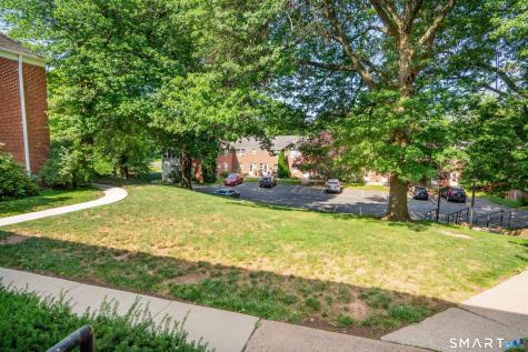 51 Arnold Way West Hartford CT 06119