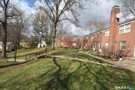 51 Arnold Way West Hartford CT 06119