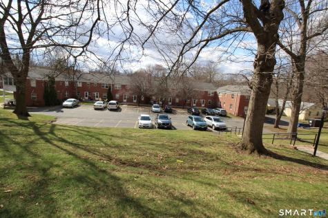 51 Arnold Way West Hartford CT 06119