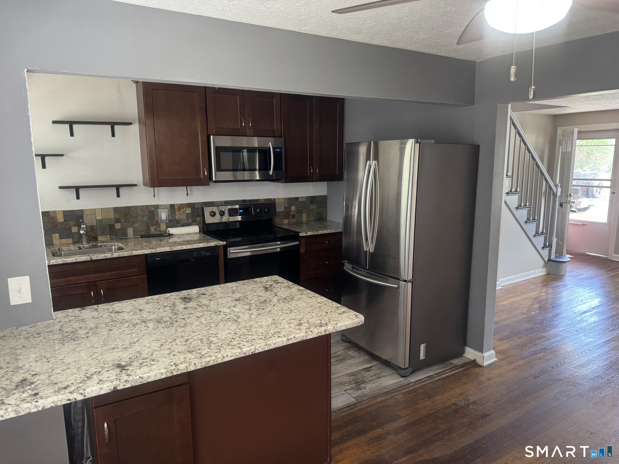 51 Arnold Way West Hartford CT 06119