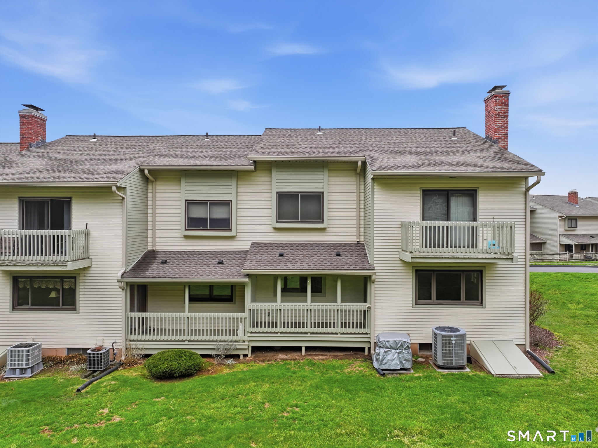 1301 Summer Hill Drive South Windsor CT 06074