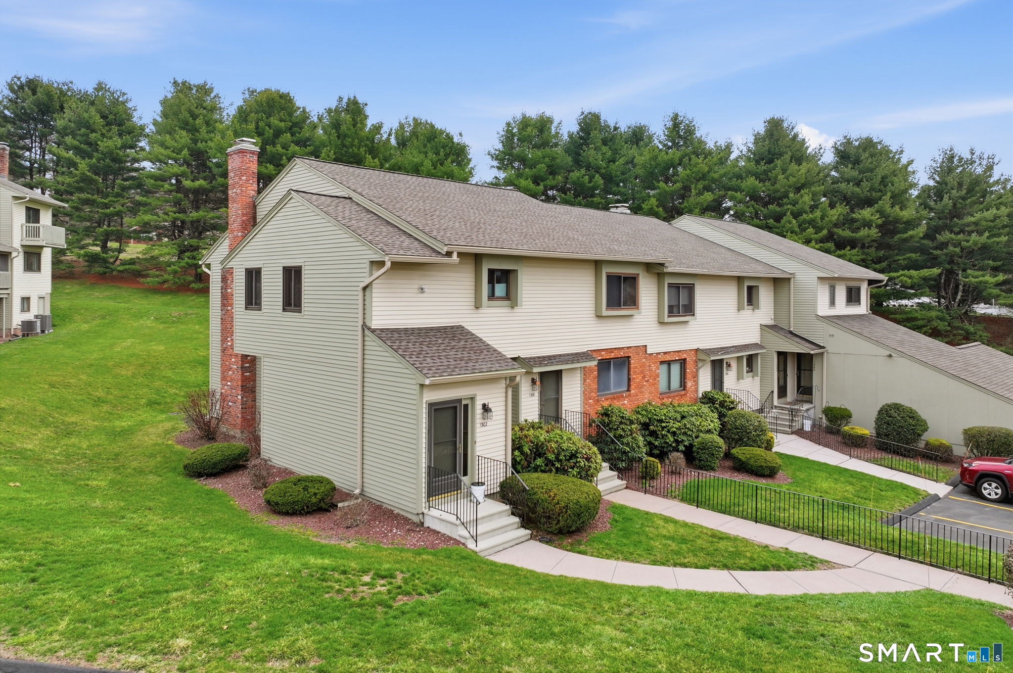 1301 Summer Hill Drive South Windsor CT 06074