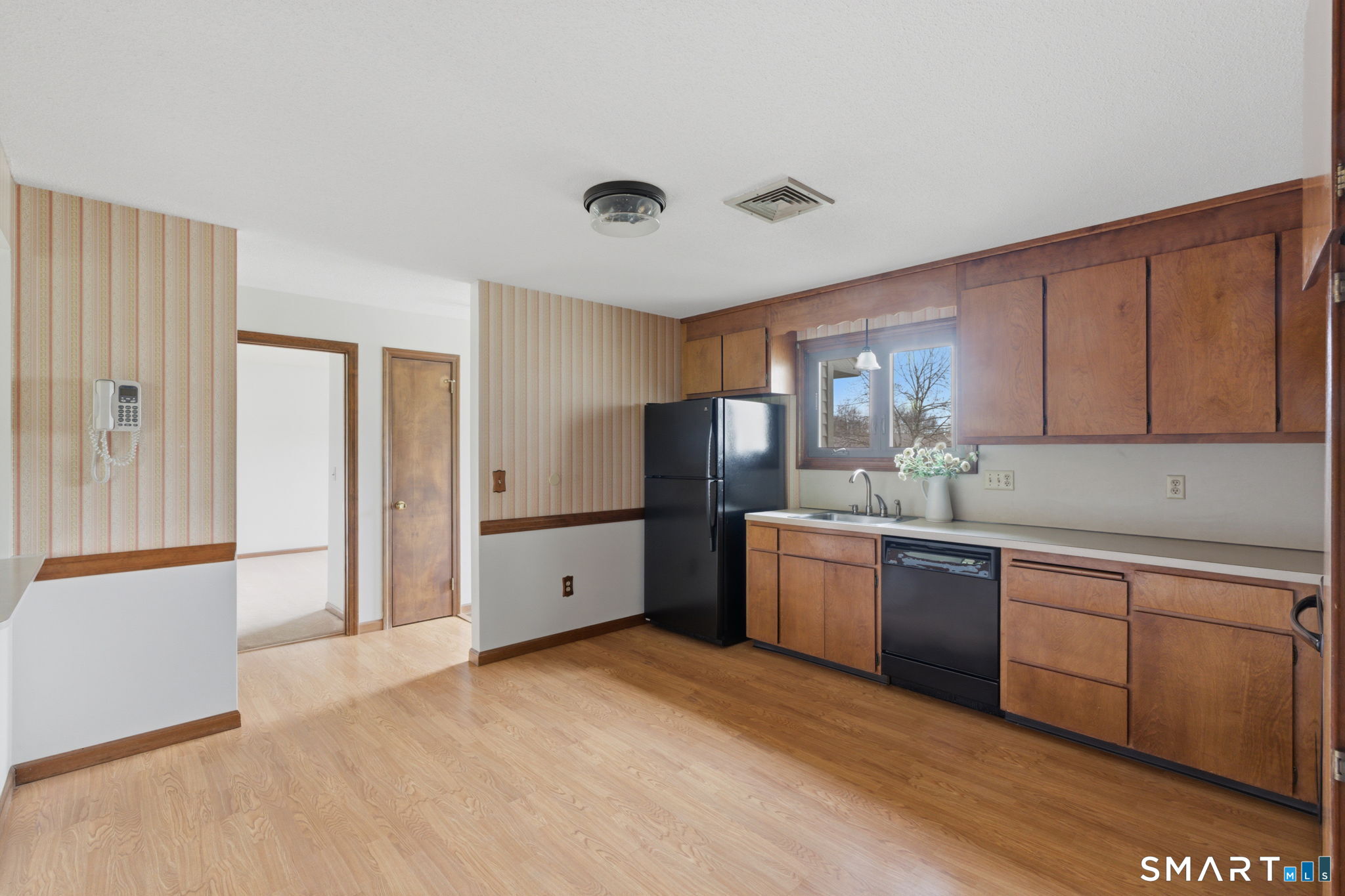 1301 Summer Hill Drive South Windsor CT 06074