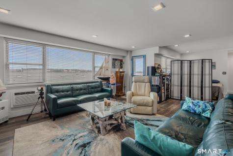 292 Pequot Avenue New London CT 06320