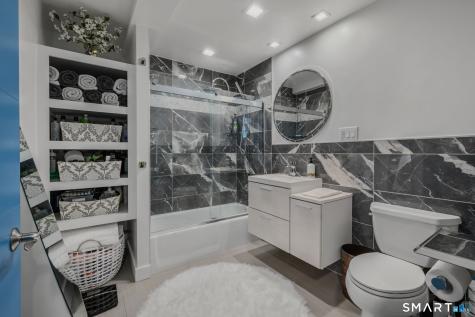 292 Pequot Avenue New London CT 06320