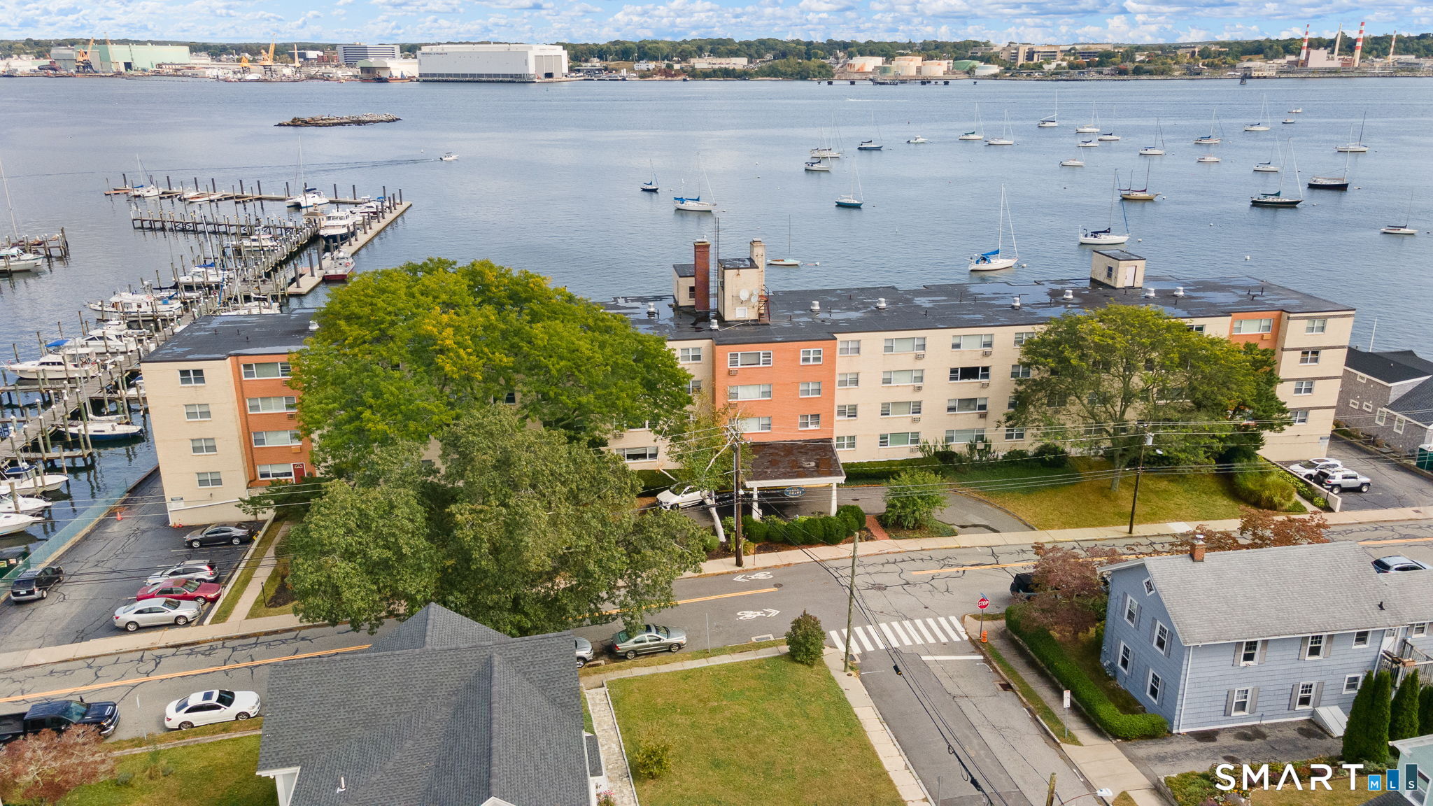292 Pequot Avenue New London CT 06320