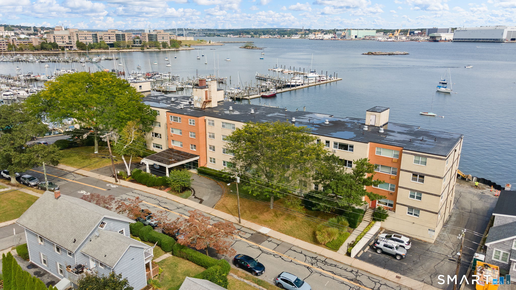 292 Pequot Avenue New London CT 06320