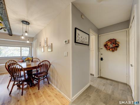 26 Forest Hill Drive Simsbury CT 06070