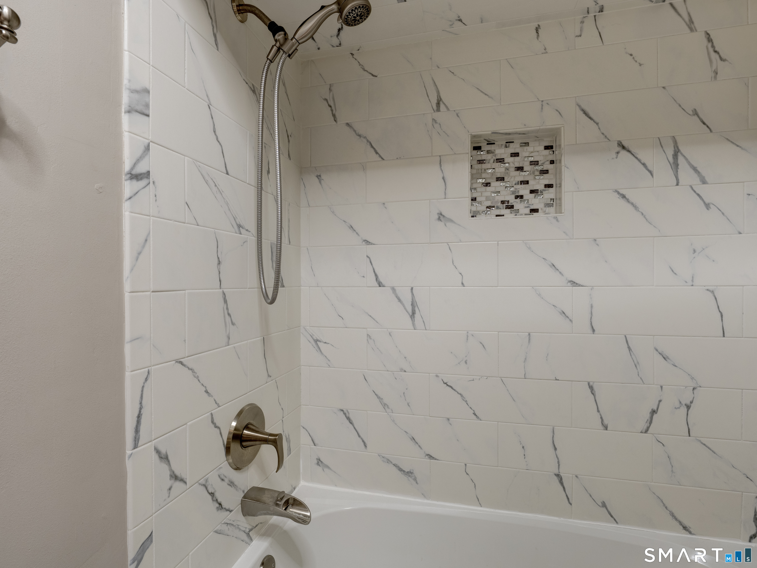 26 Forest Hill Drive Simsbury CT 06070