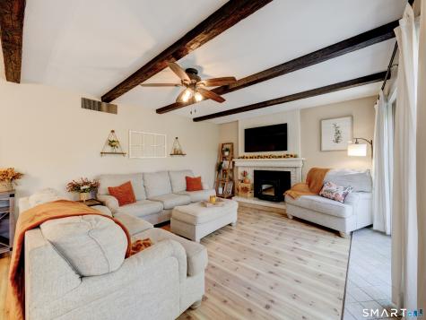 26 Forest Hill Drive Simsbury CT 06070