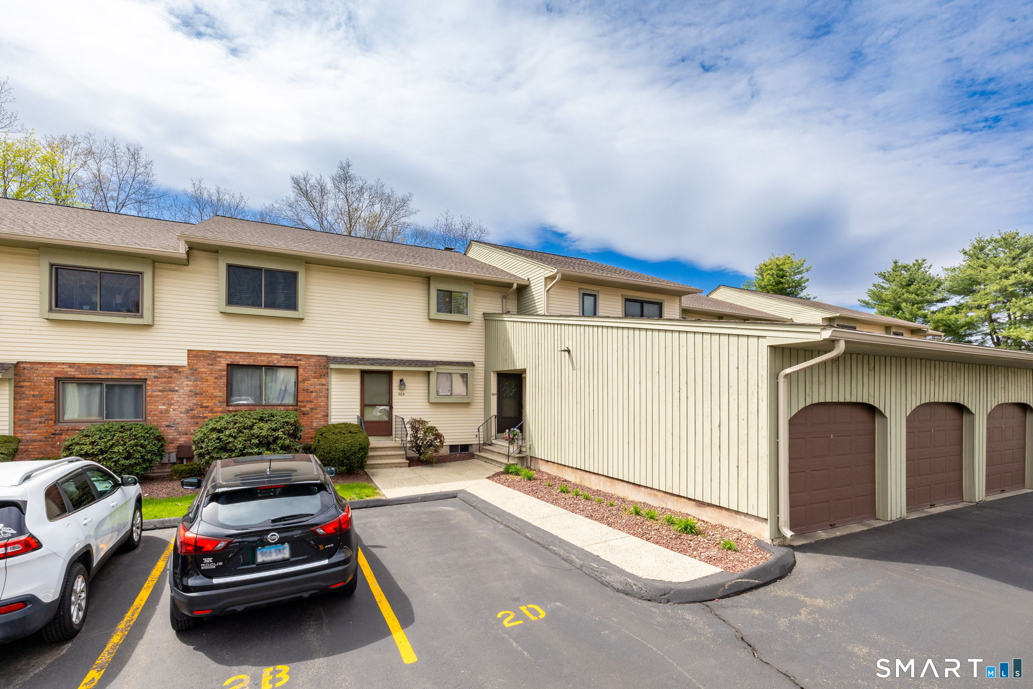 204 Summer Hill Drive South Windsor CT 06074