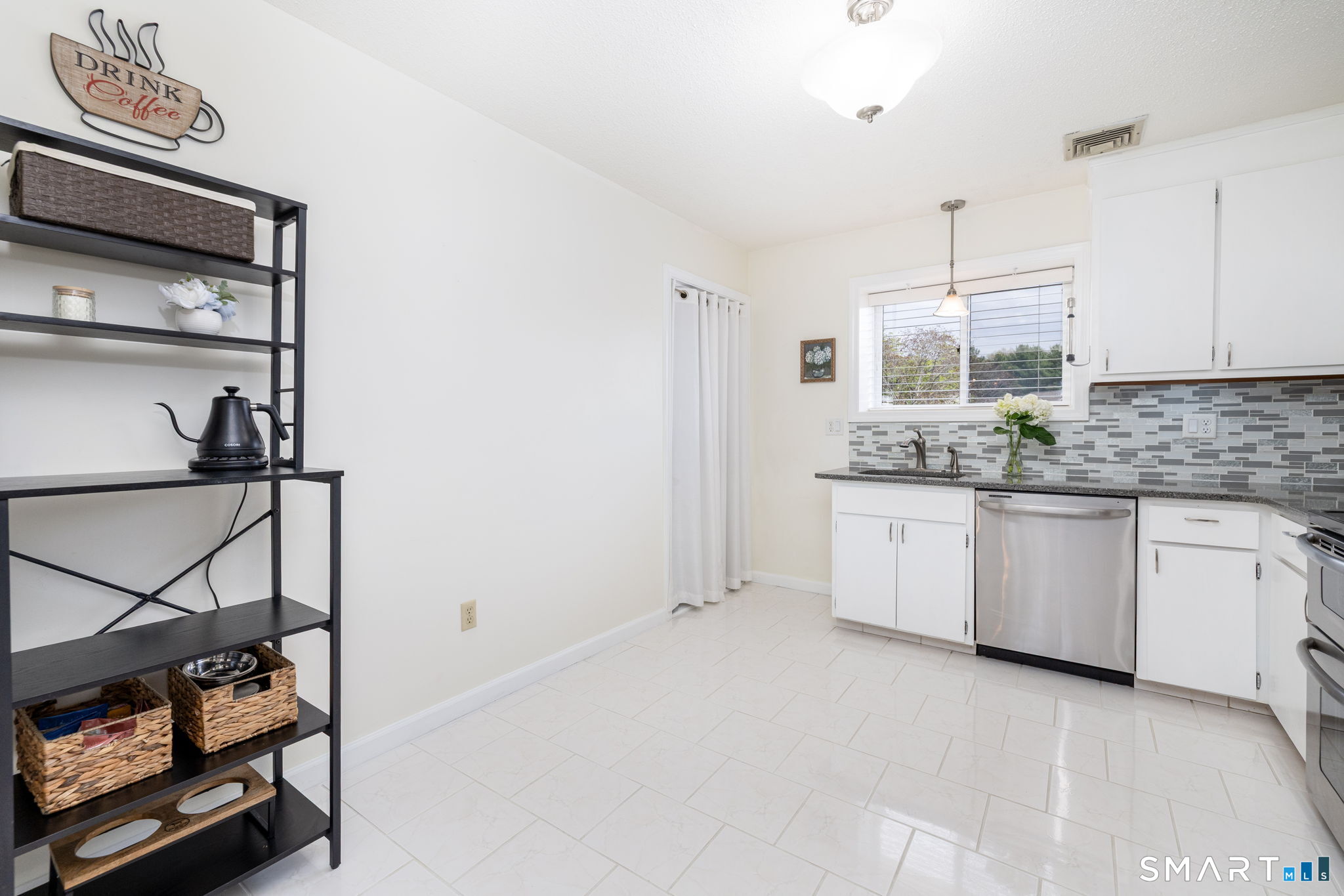 204 Summer Hill Drive South Windsor CT 06074
