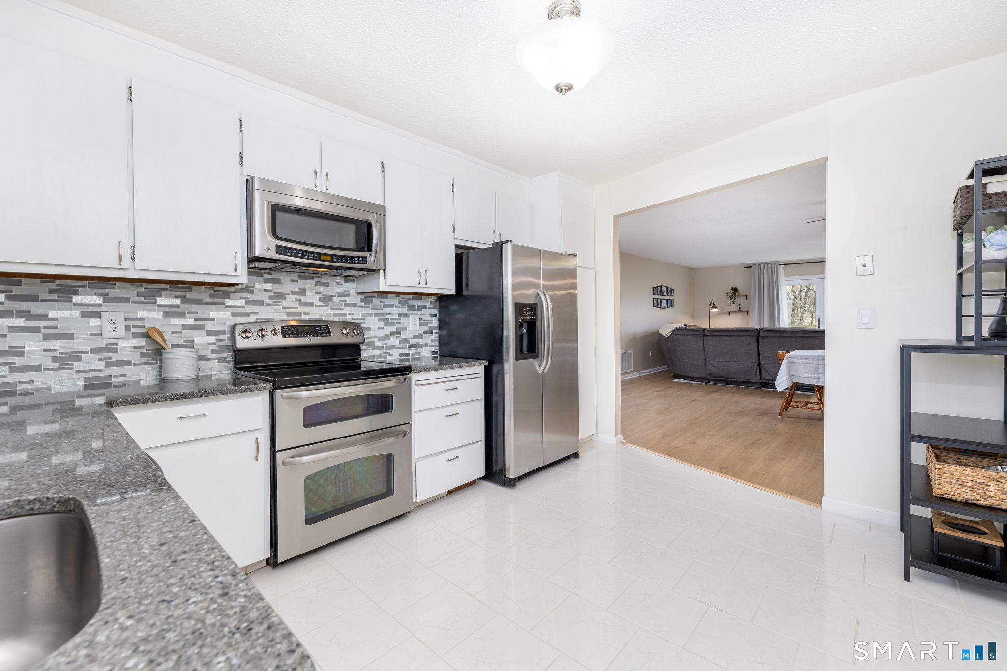 204 Summer Hill Drive South Windsor CT 06074