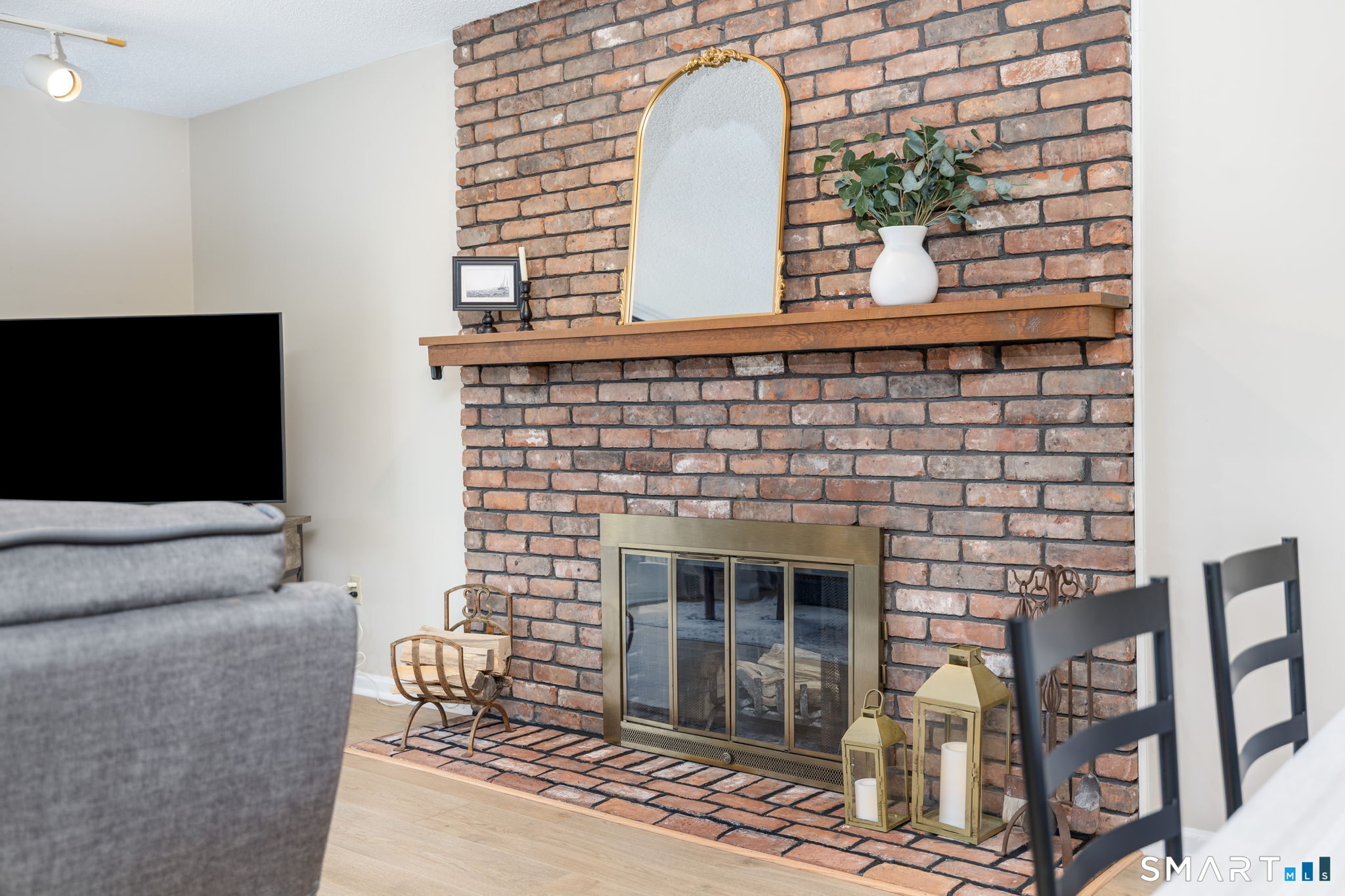 204 Summer Hill Drive South Windsor CT 06074