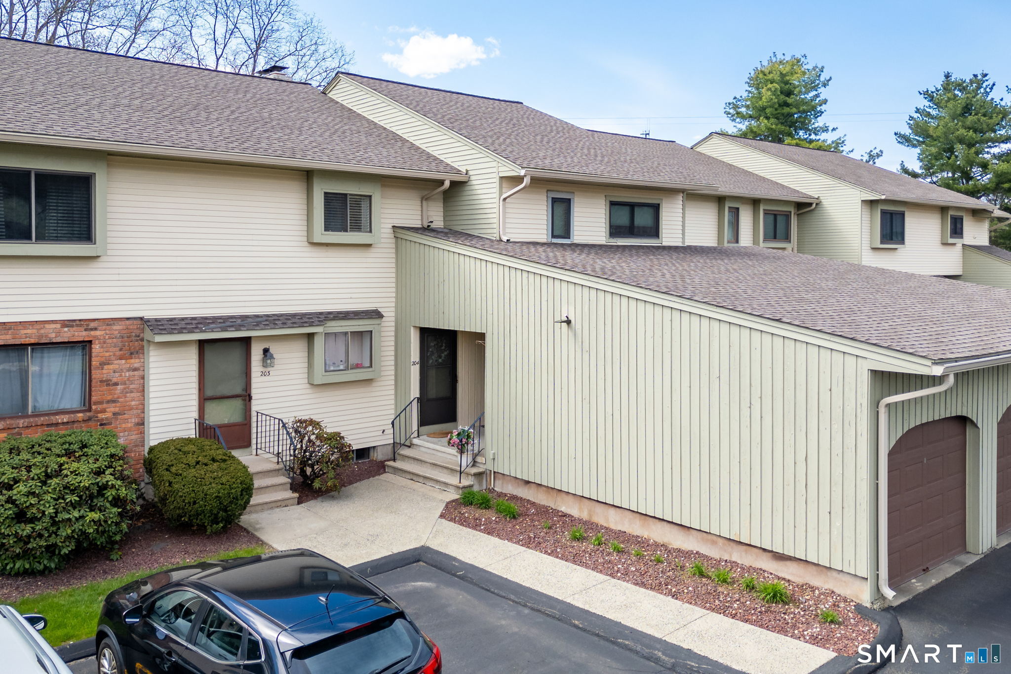 204 Summer Hill Drive South Windsor CT 06074