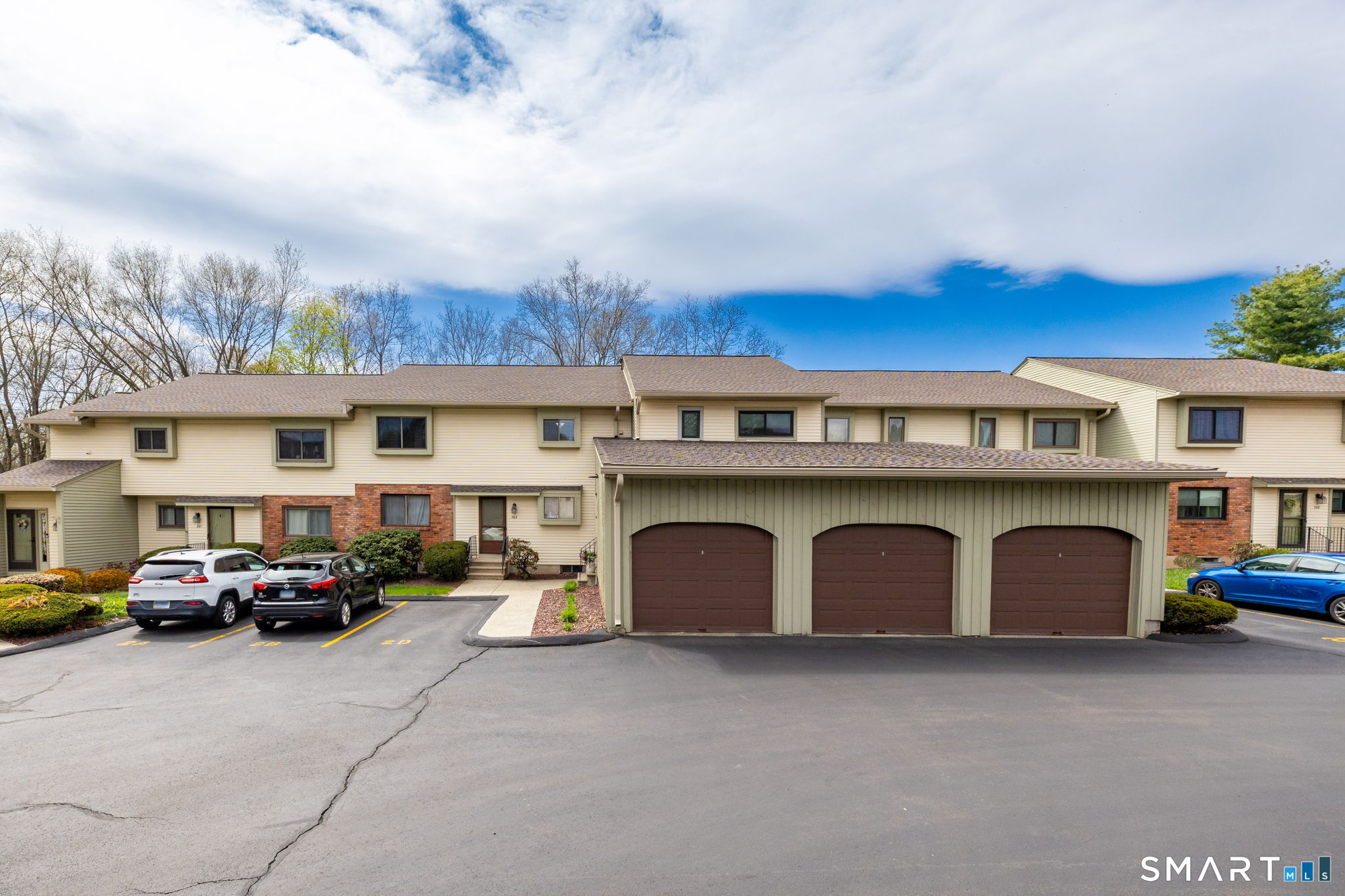 204 Summer Hill Drive South Windsor CT 06074